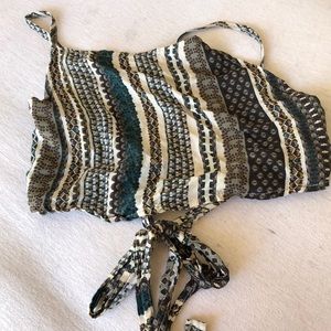 Brandy Melville tie back crop top